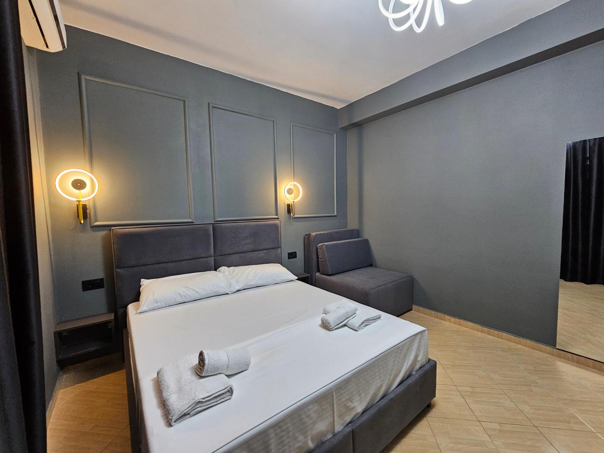 Wg Hotel Ксаміл Екстер'єр фото