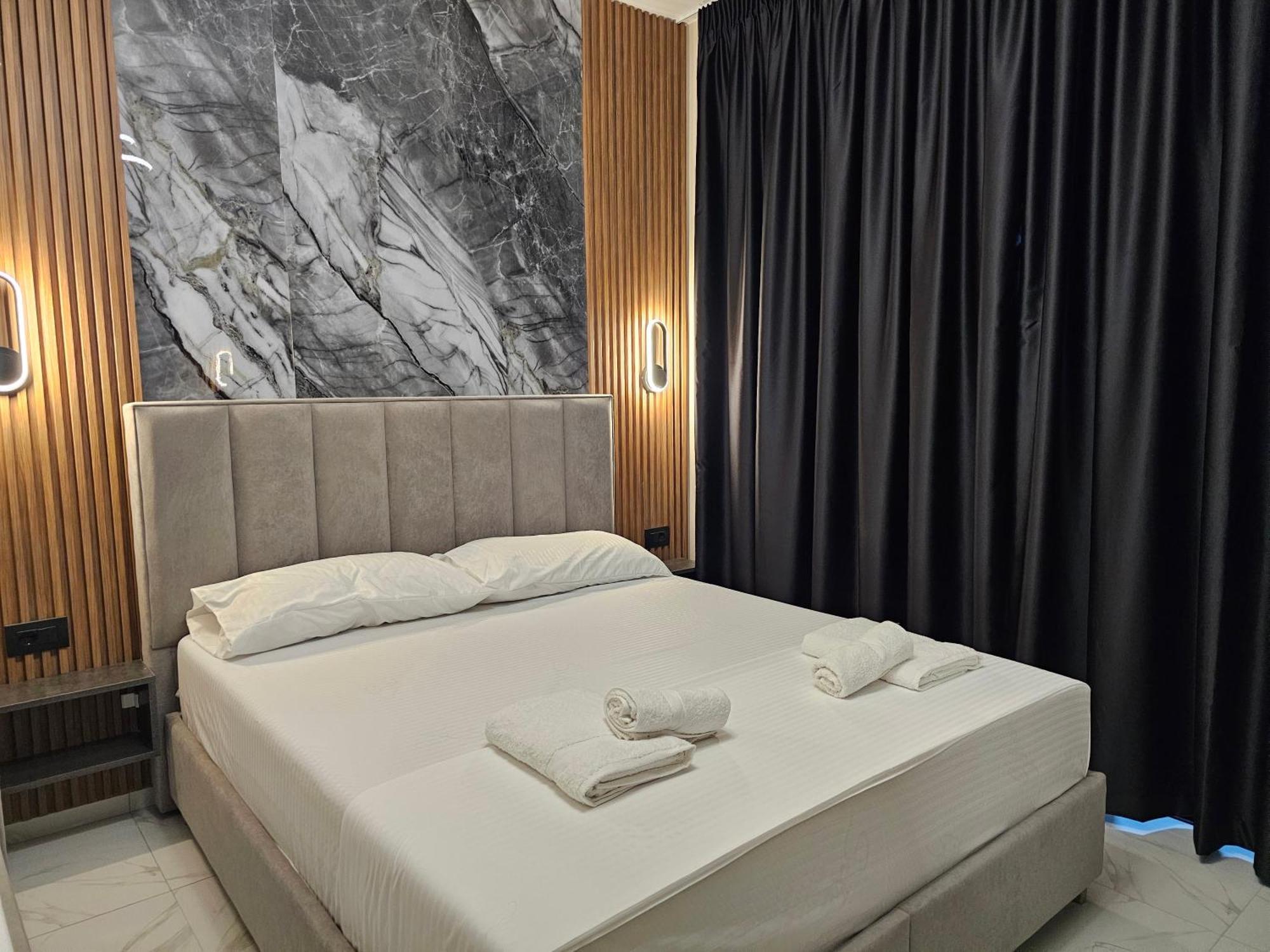 Wg Hotel Ксаміл Екстер'єр фото